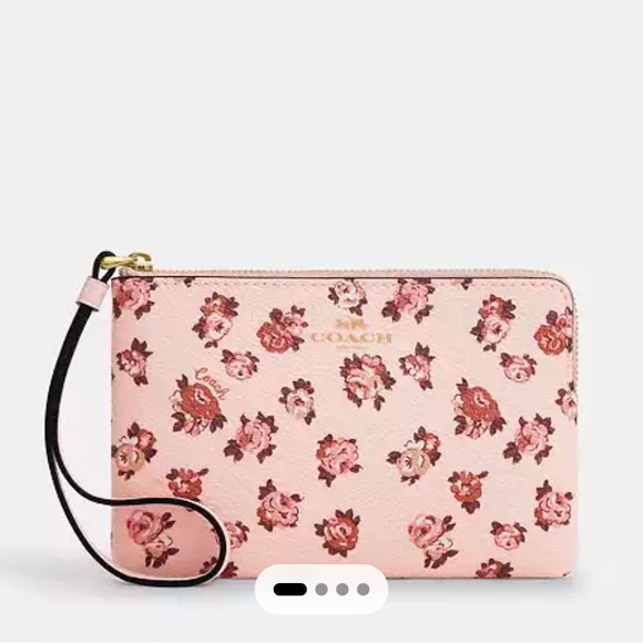 Coach Corner Zip Wristlet With Rosette Print Blush Multi